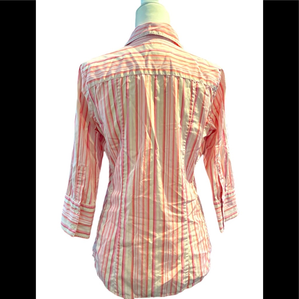 3/$18. 🌼Banana Republic pink striped button down shirt size M 💗 - Picture 3 of 7